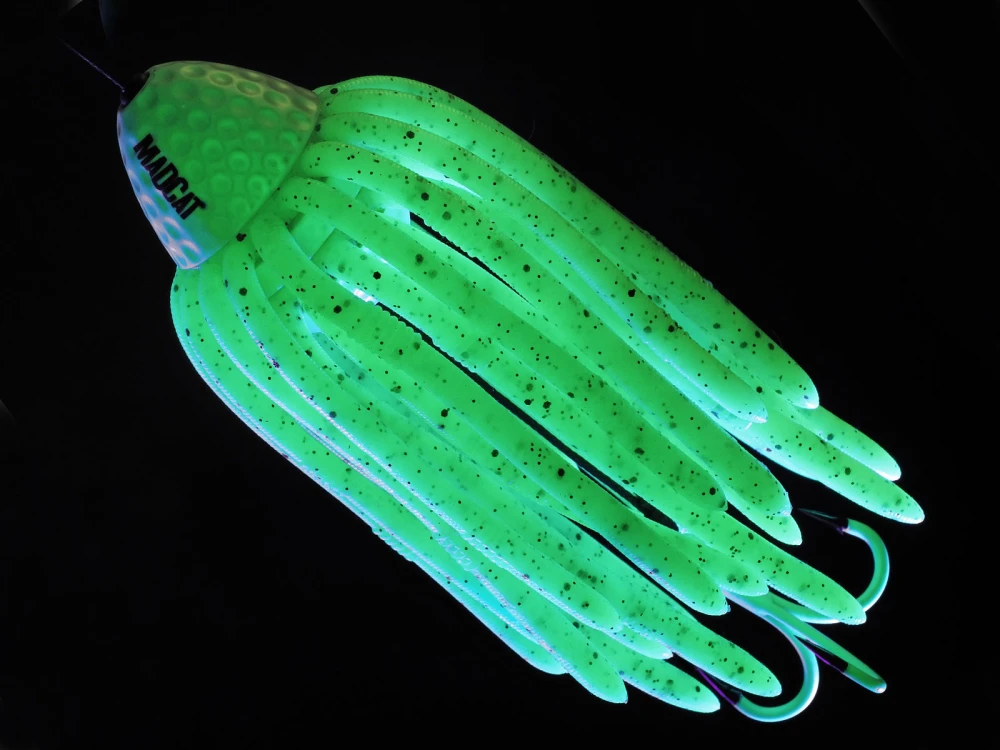 Madcat Worm Teaser Glow in the Dark - 35cm – Image 6